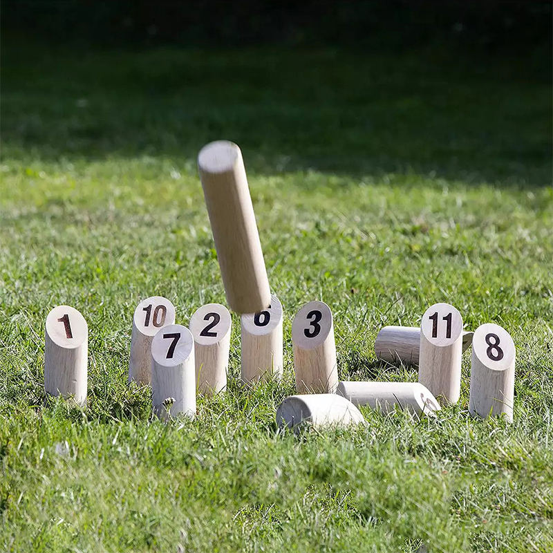 Outdoor Yard Lawn Toy Throwing Game Wood Molkky Game Set Suitable For Children To Play