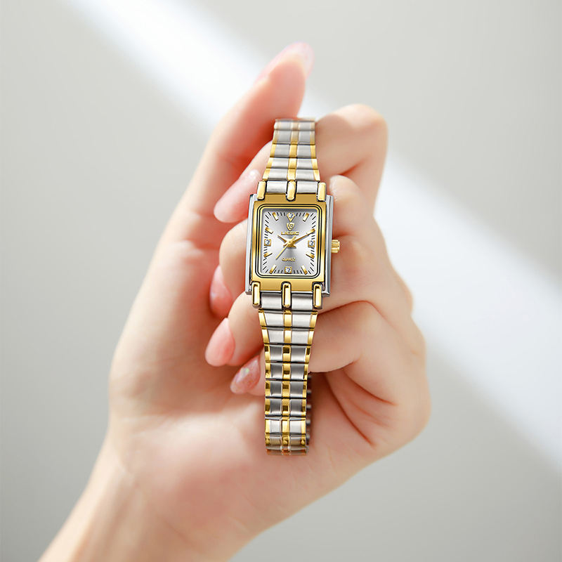 Fashionable Ladies Quartz Wristwatches Casual Montre Femme Women's Buck Watch Set