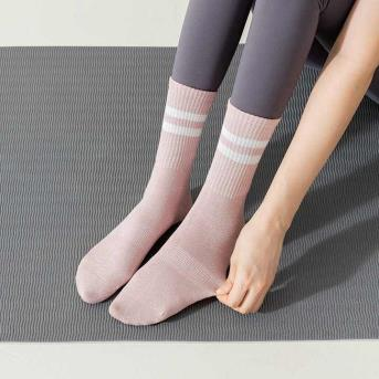 Female Grip Pilates Socks Non-Slip Women Tube Yoga  Socks Cotton Silicon Sport Anti Slip Pilates Socks