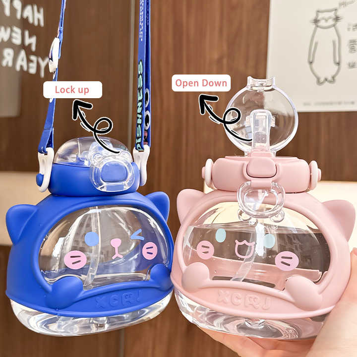 Cute Portable Outdoor 810ml Large Capacity Plastic Water Bottles Direct Drinking Straw Water Cup Travel Mugs