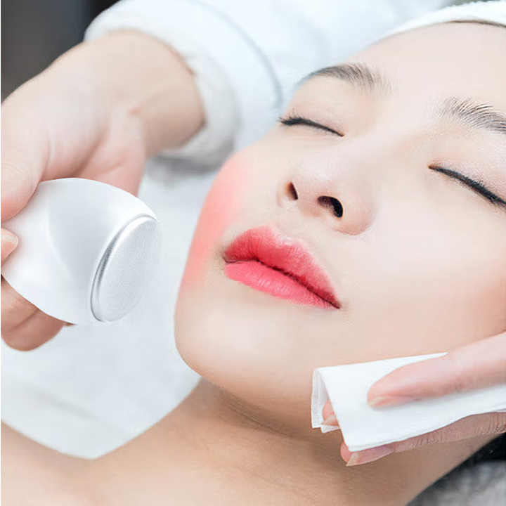 Trending Products 2024 New Arrivals Cryo Cooling Massage Metal Ice Globes Ball Facial Body Massage Skin Ice Roller For Face