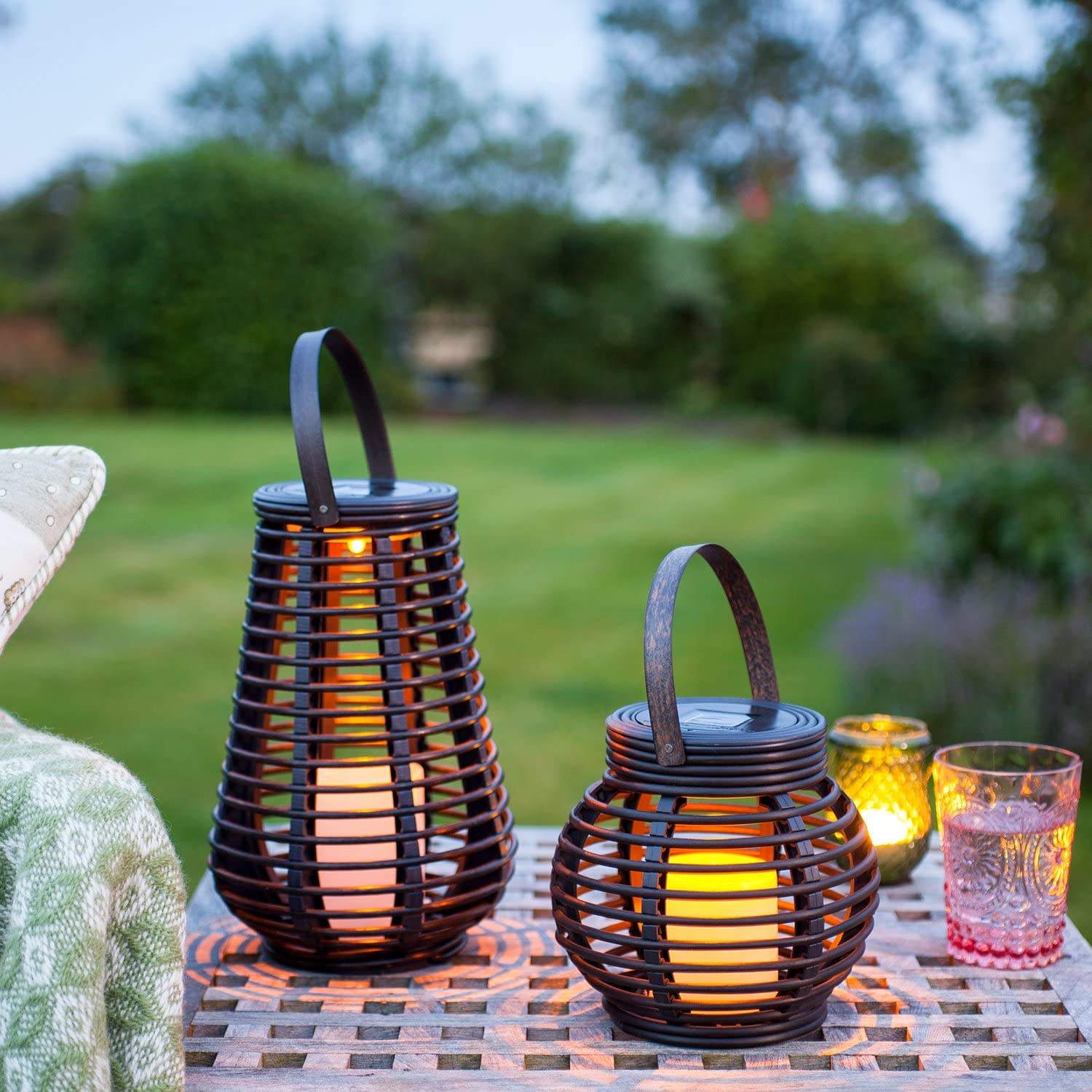 Solar garden lantern set rattan Brown teardrop shape and round ball garden light for outdoors